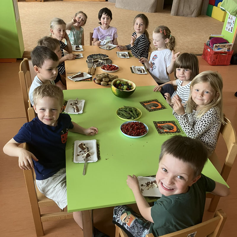 Trojitá oslava narozenin Zuzanky, Barunky a Daníka